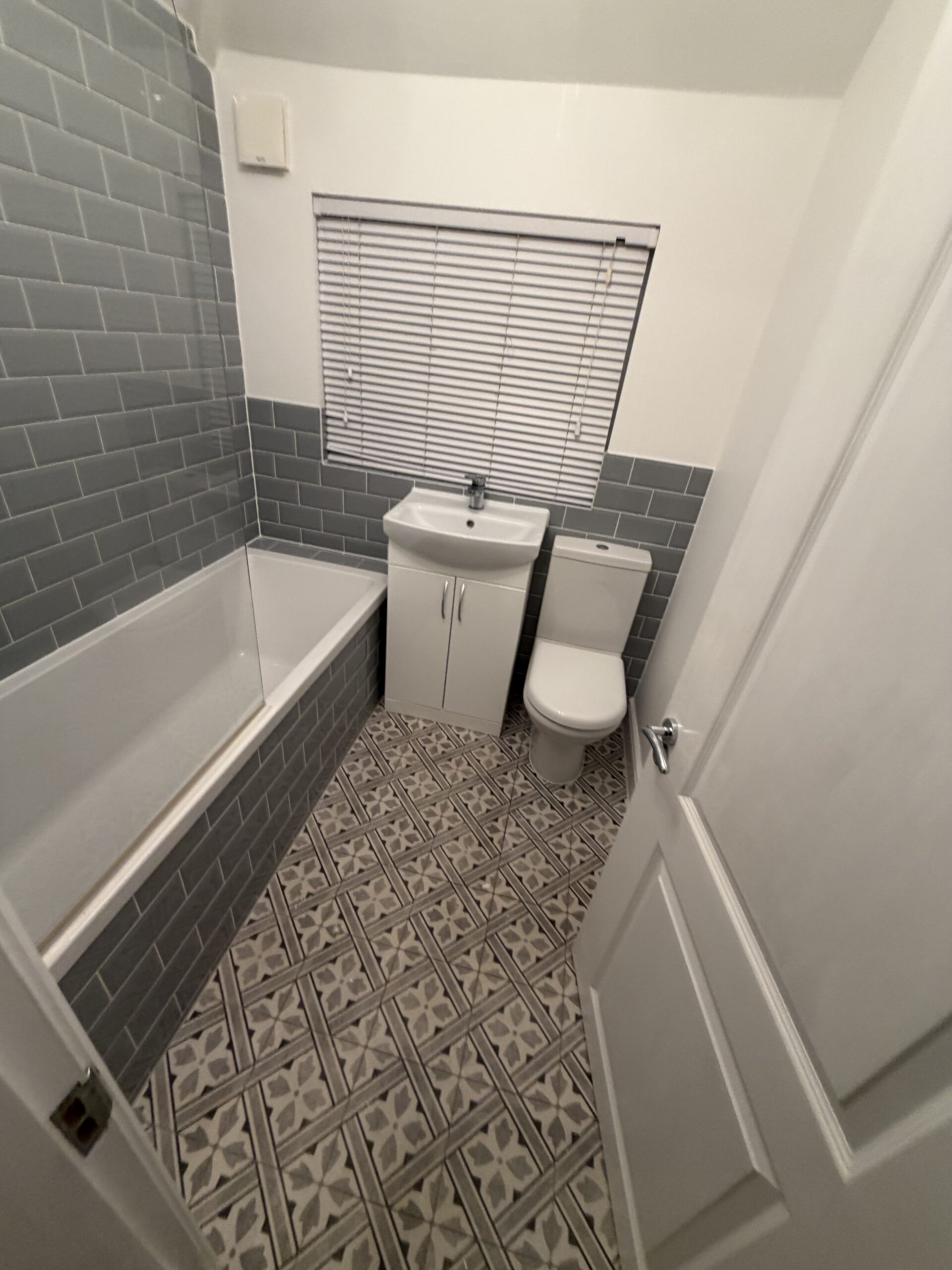 Bathrooms project gallery — KTCS Construction